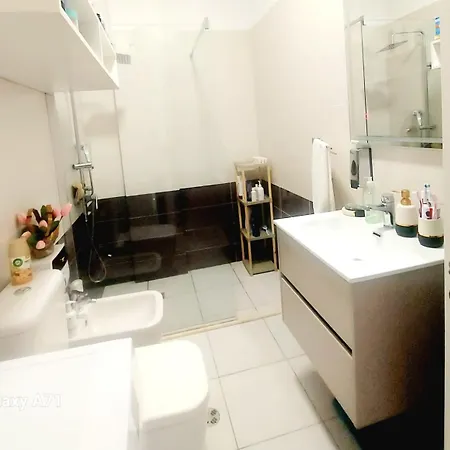 Blue Paradise - Gjiri I Lalezit Casa de Férias *